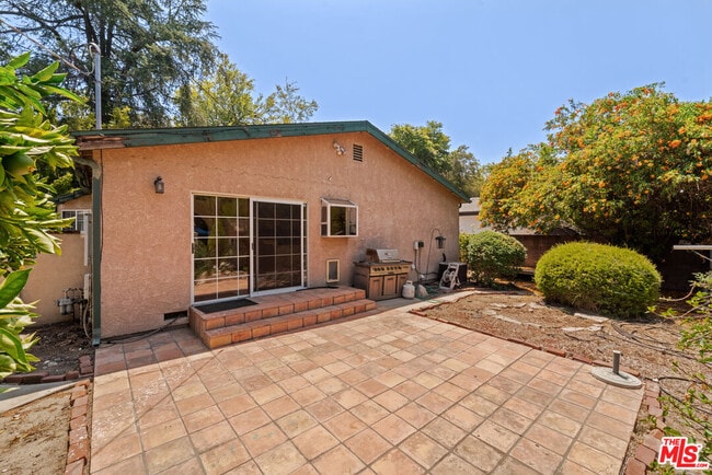 Building Photo - 6057 Morella Ave