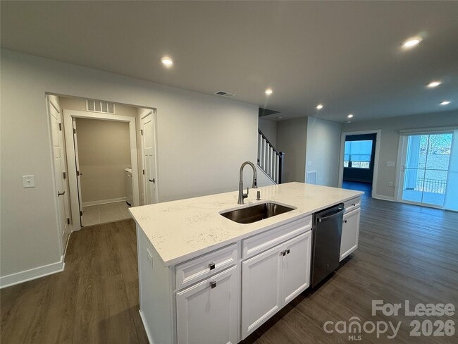 Building Photo - 158 Jameson Pk Dr