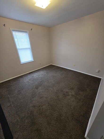 Bedroom or Home Office - 2584 Deming Ave