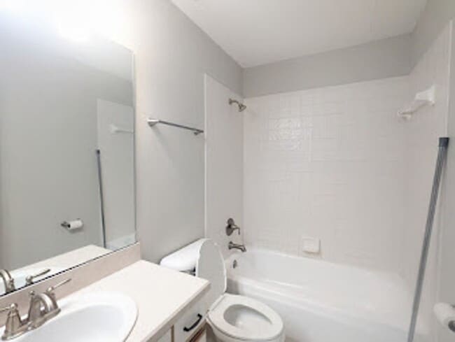 Building Photo - Country Club of Mount Dora Villa