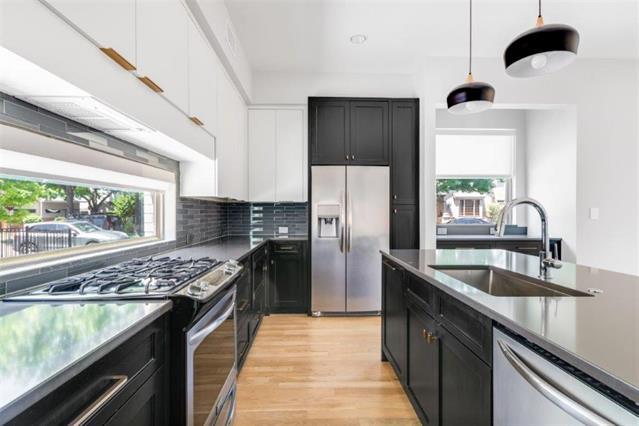 Building Photo - 3706 W Beverly Dr