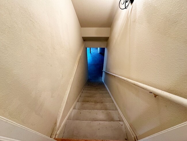 Building Photo - Bright, Spacious 2-Bedroom Home in Aurora with Room to Grow
