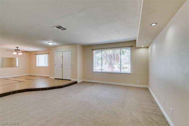 Building Photo - 3221 E Rochelle Ave