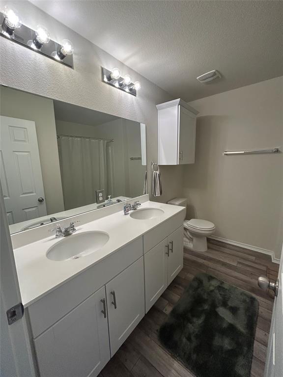 Building Photo - 453 Stone Water Ln