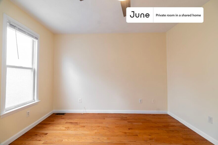 Building Photo - Room in Shared 3 bed/2 bath home in East Boston