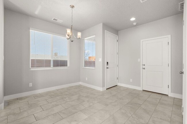 Building Photo - 1883 Sunrise Ln