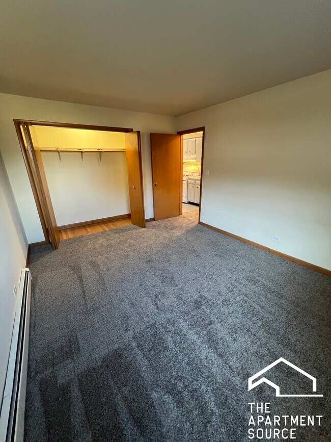 Building Photo - 328 Marengo Ave