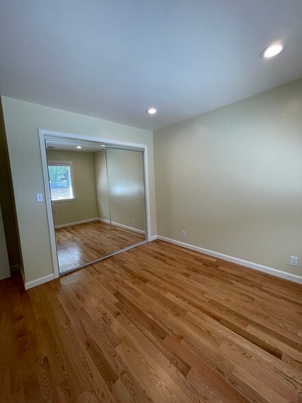 Front Bedroom - 727 Laurel St