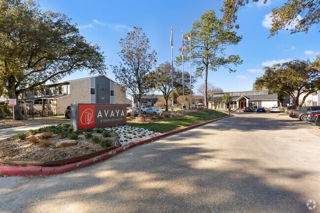 Building Photo - Avaya Steeplechase