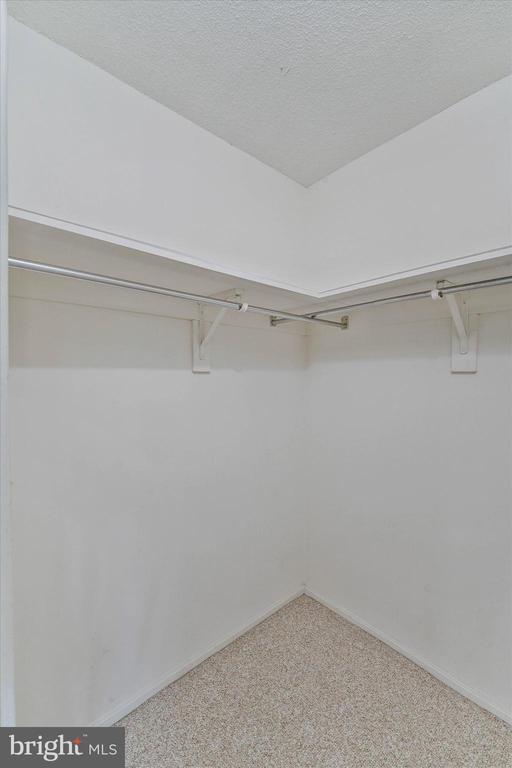 Building Photo - 8360 Greensboro Dr