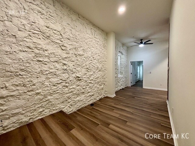 Building Photo - 1413 W 39th St
