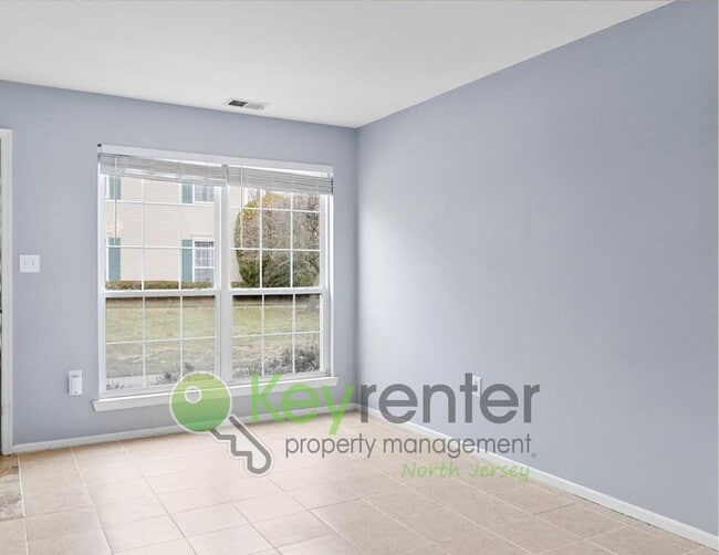 Building Photo - Ground-Floor 2BR/2BA in Desirable Franklin Crossing – Mahwah