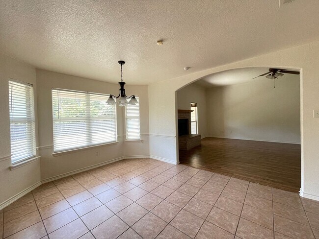 Building Photo - 3-Bedroom House for Rent in Nolanville, TX