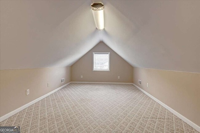 Building Photo - 25 Wisteria Cir