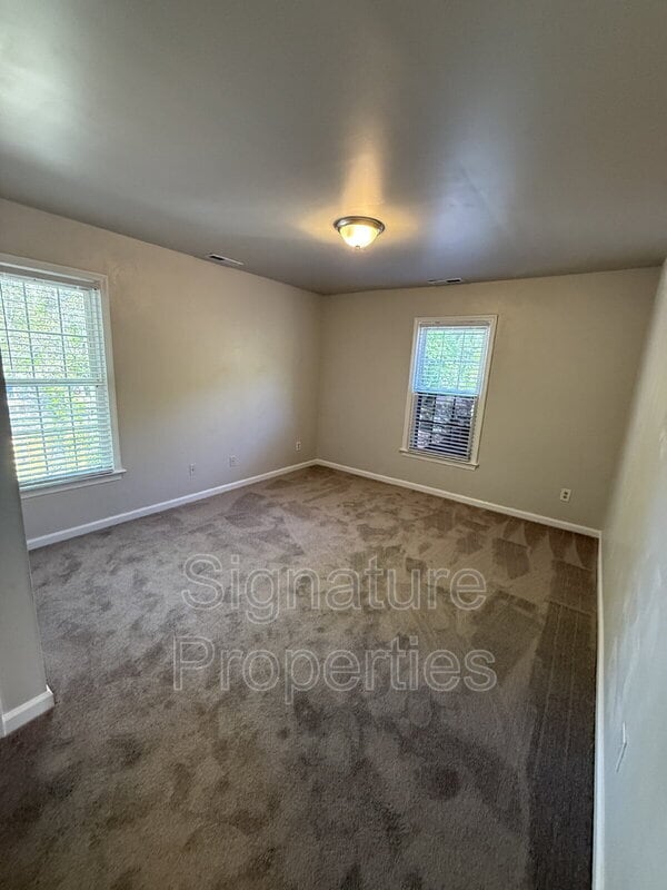 Building Photo - 508 Mulligan Dr