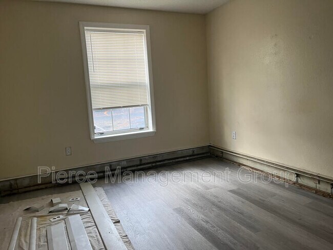 Building Photo - 20 Wolf Rd