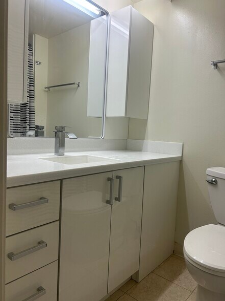 Bathroom sink - 1560 Kanunu St
