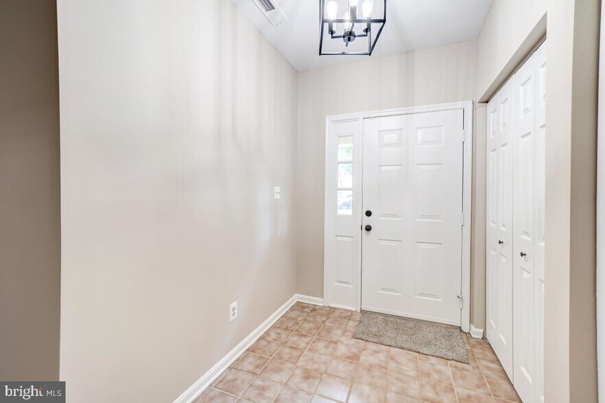 Building Photo - 14400 Colonel Fenwick Ct