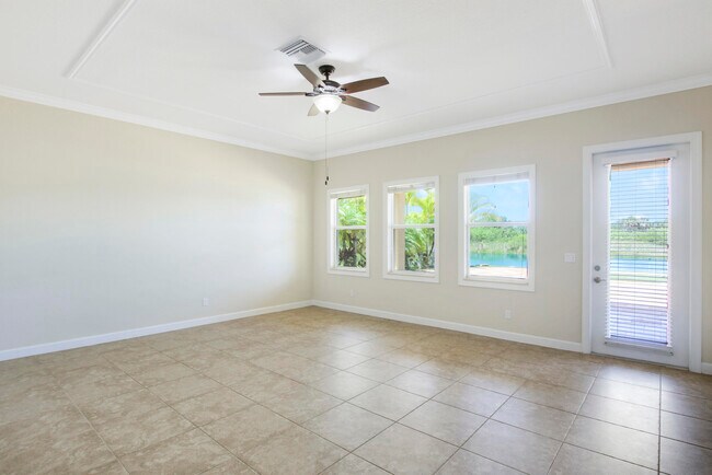 Building Photo - 12101 SW Aventino Dr
