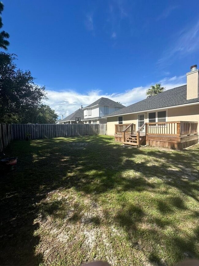 Building Photo - 1753 Sound Hammock Dr