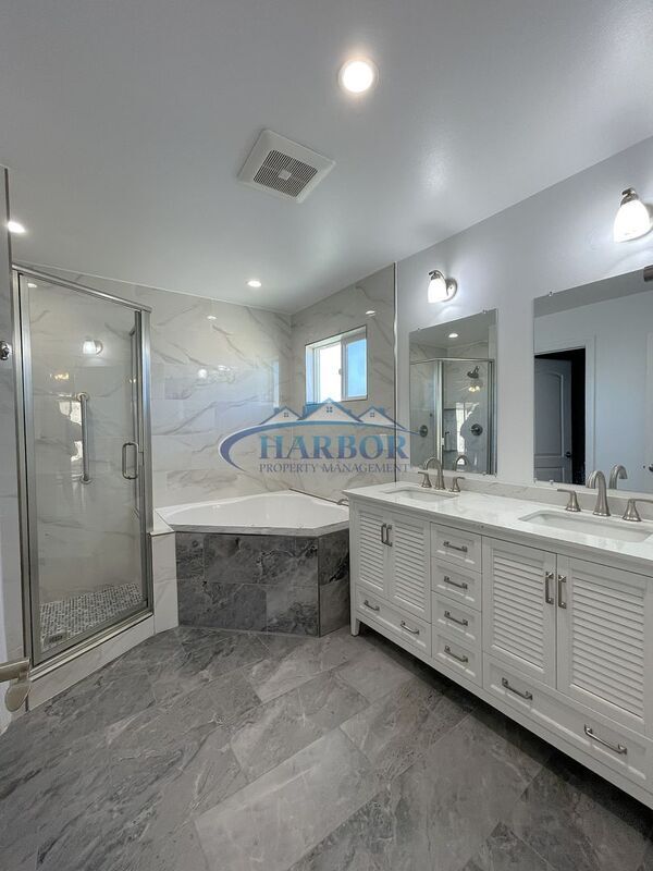 Building Photo - 4535 168th St