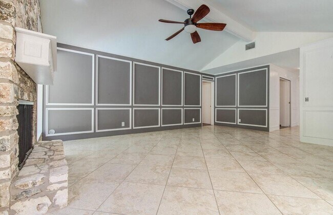 Building Photo - 2300 Cypress Point E