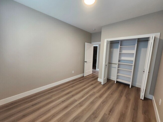 Building Photo - 2112 Lentz Rd