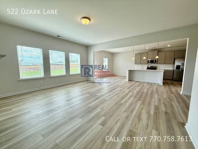 Building Photo - 522 Ozark Ln