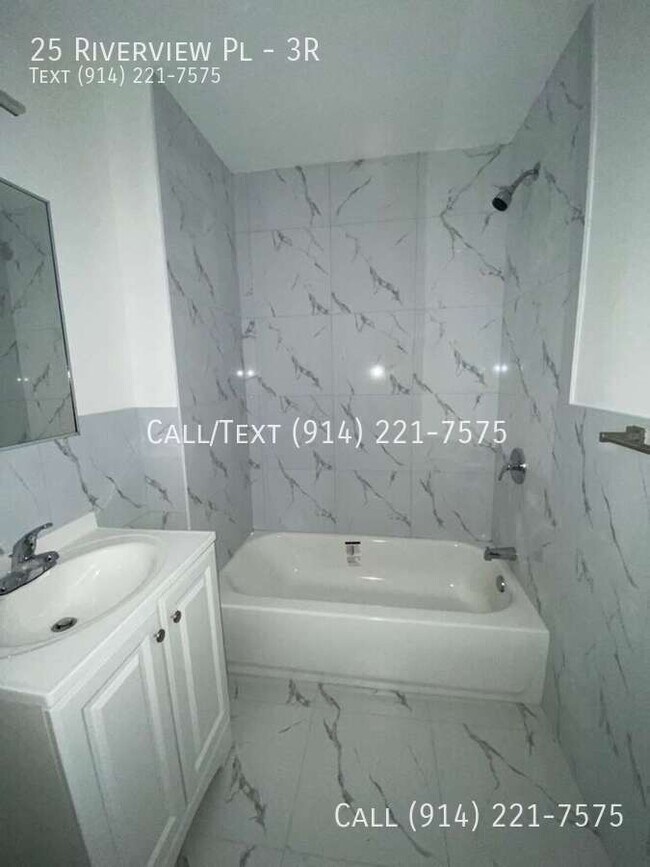 Building Photo - 25 Riverview Pl