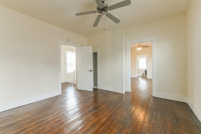 Building Photo - 3013 Avenue M