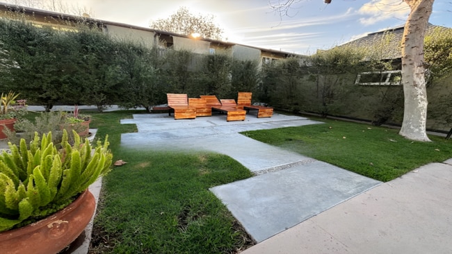 Building Photo - Modern Culver City Gem: Spacious 2-Bed Con...