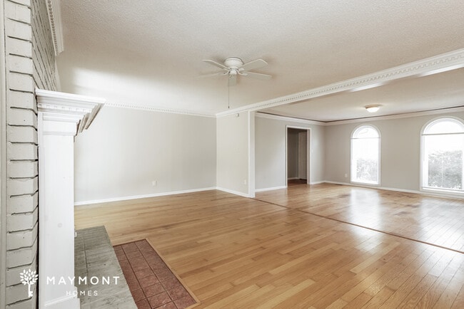 Building Photo - 111 Morehead Ct