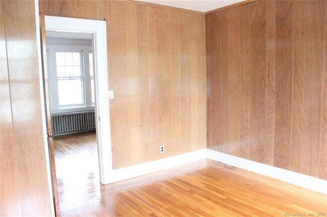 Building Photo - 28 Cottage St