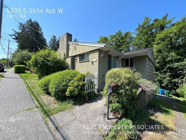 Primary Photo - 4205.5 34th Ave W