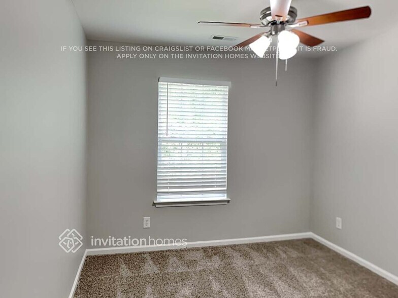 Building Photo - 201 Summerwood Pl