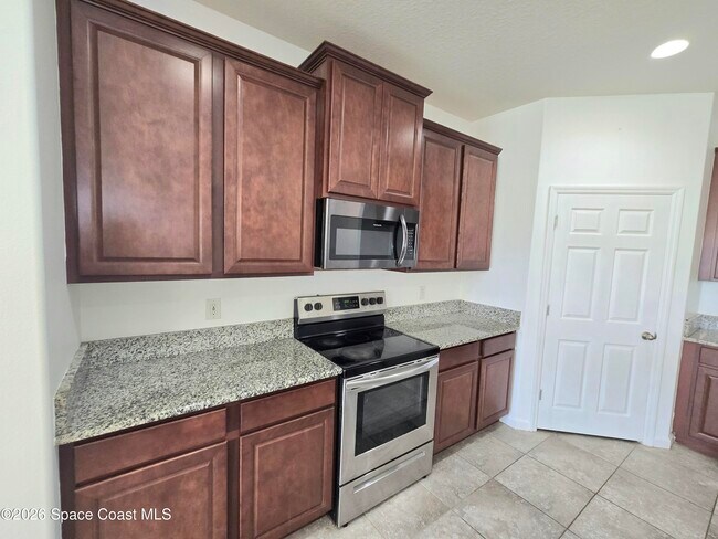 Building Photo - 1723 Musgrass Cir