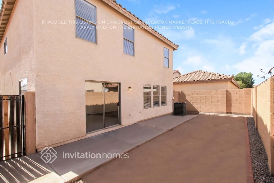 Building Photo - 1546 S Danielson Way