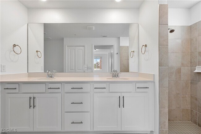 Building Photo - 15185 Bluffton Ln