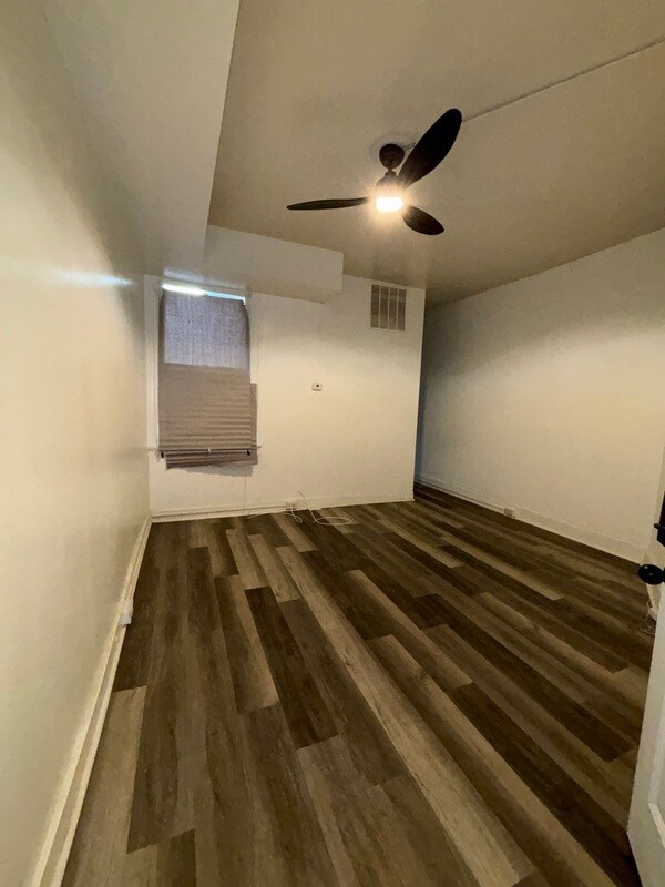 Building Photo - 292X Parkwood Ave