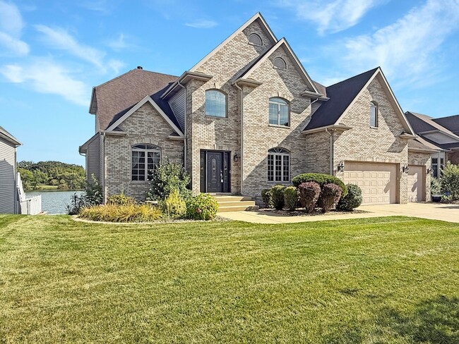 Primary Photo - 443 Hilbrich Dr