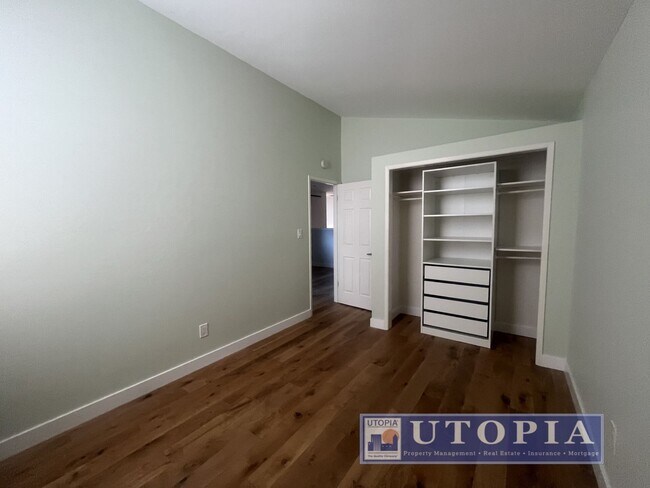 Building Photo - Bright Sunny 3-Bedroom House in Rio Del Mar