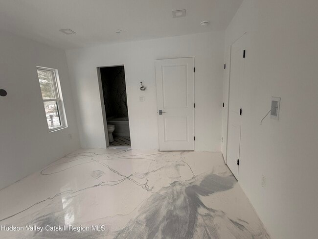 Building Photo - 6137 Main St