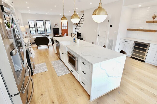 Building Photo - Luxury Rowhouse Living in Columbia Heights (w/Solar!)