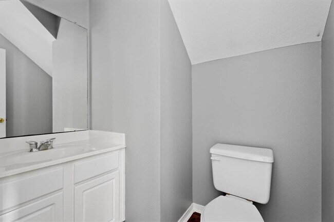 Building Photo - 7322 Foxbrook Dr