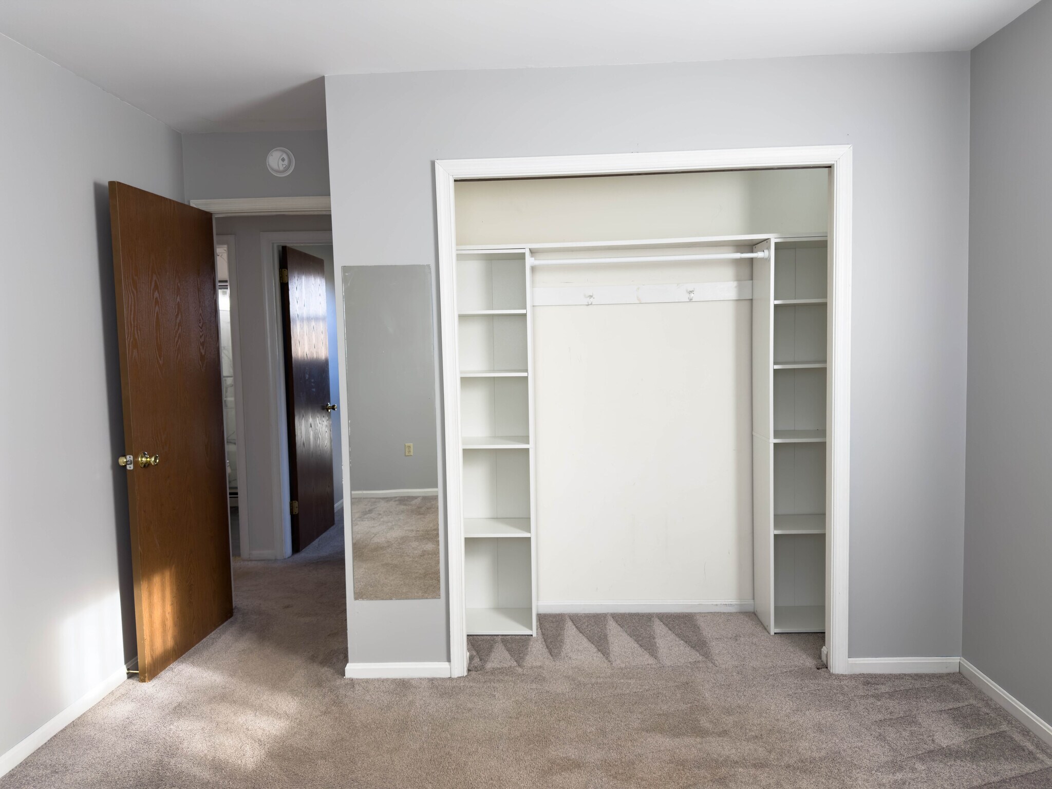 Building Photo - 2231 Donough Dr