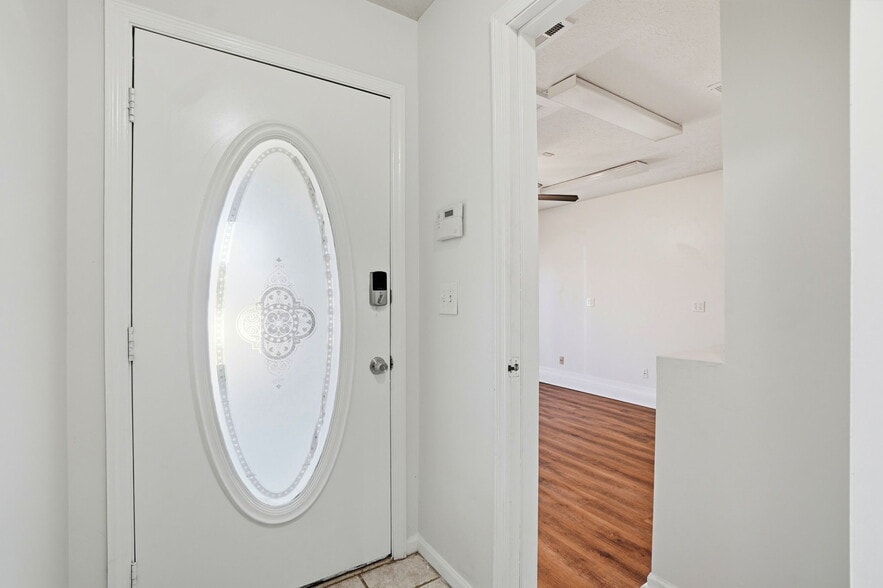 Building Photo - 2107 Geralo Ln