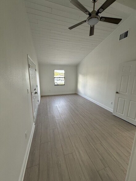 Building Photo - 6521 Alta Monte Dr
