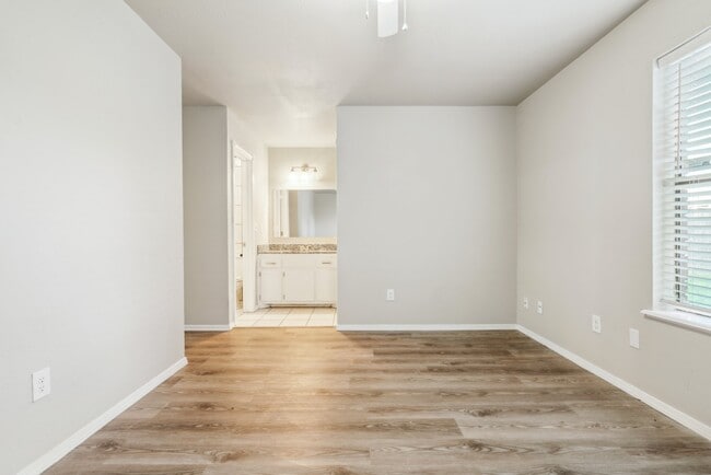 Building Photo - 12225 SW 14th St