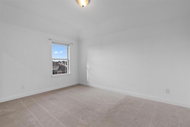 Building Photo - 2328 Lucky Ln