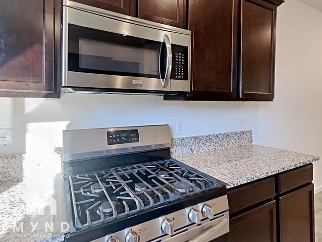 Building Photo - 2988 Silver River Ln